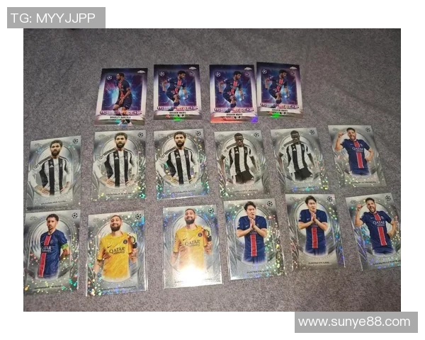 球星卡元素融合足球风格潮流运动书包新款时尚校园必备